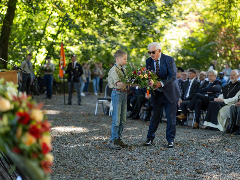 ../public/images/images/fotos/2023/Op Vleugels Der Vrijheid - 24 sept 2023 - 141.jpg